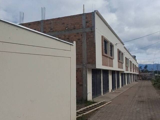 #JO - 0023 - Casa para Venta en Ipiales - NAR